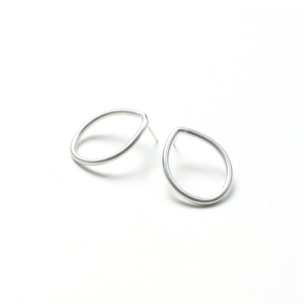 silver droplet post earrings