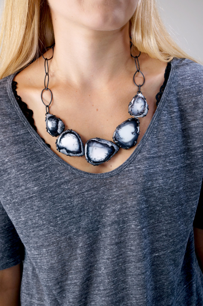 five ways to style a statement necklace: with a t-shirt and jeans // click through for outfit details