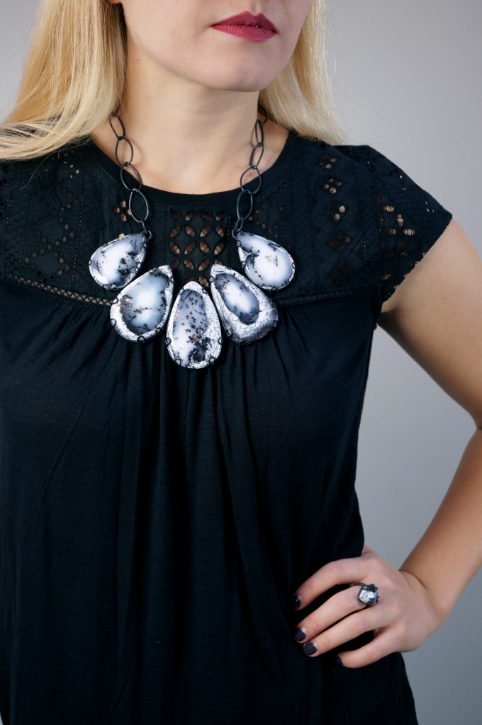 what makes the Contra Composition statement necklace so comfortable to wear? click through for details