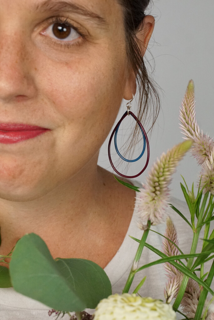 floral bouquet and simple statement earrings