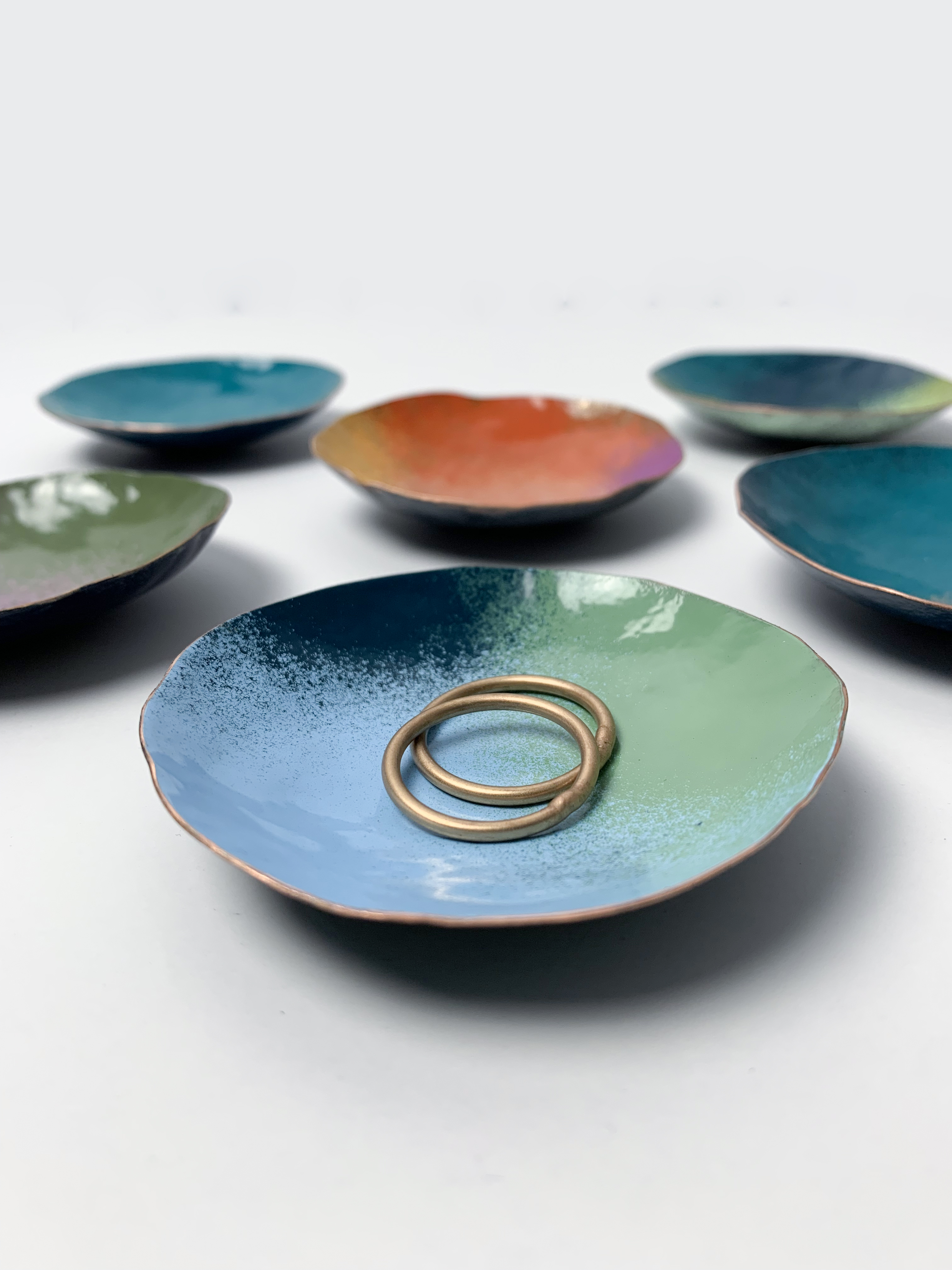 modern colorful decorative copper dishes