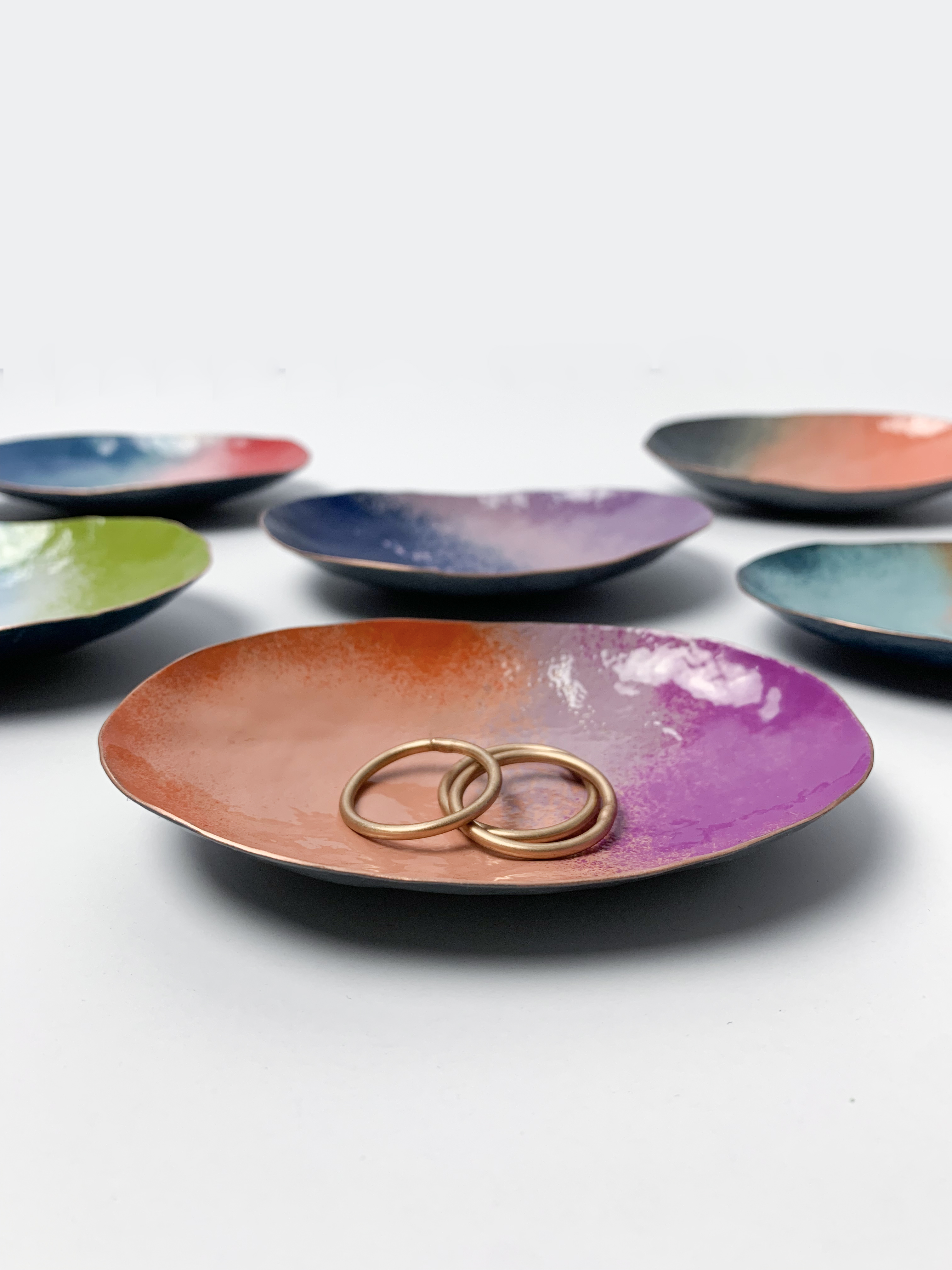 modern colorful decorative copper dishes